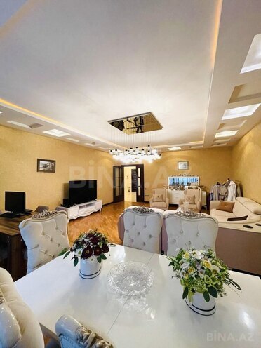 Продаётся 4-комн. новостройка 200 м², Насиминский  р., photo 1 from 19