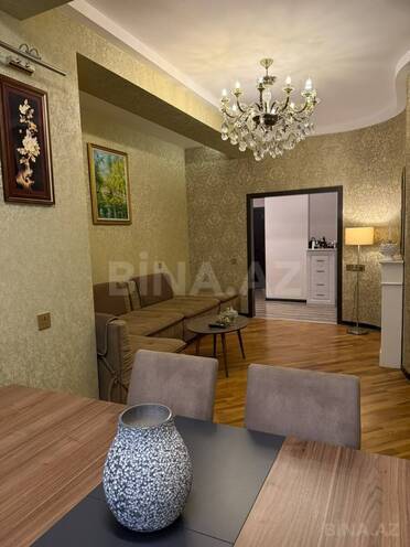 Продаётся 2-комн. новостройка 92 м², м. Элмляр Академиясы, photo 3 from 8