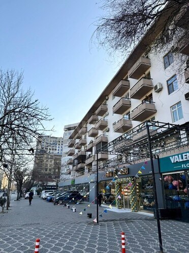 Satılır 2 otaqlı köhnə tikili 45 m², 8 Noyabr m., photo 13 from 29