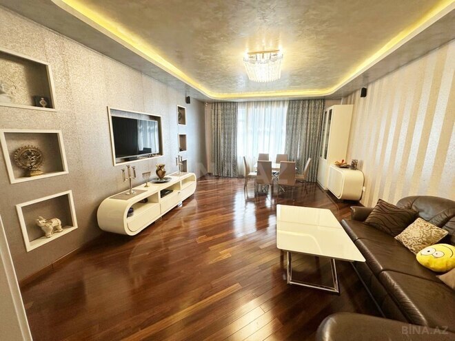 Сдается 3-комн. новостройка 153 м², пос. Бадамдар, photo 1 from 16