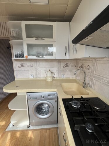Сдается 2-комн. вторичка 50 м², м. Кара Караев, photo 8 from 16