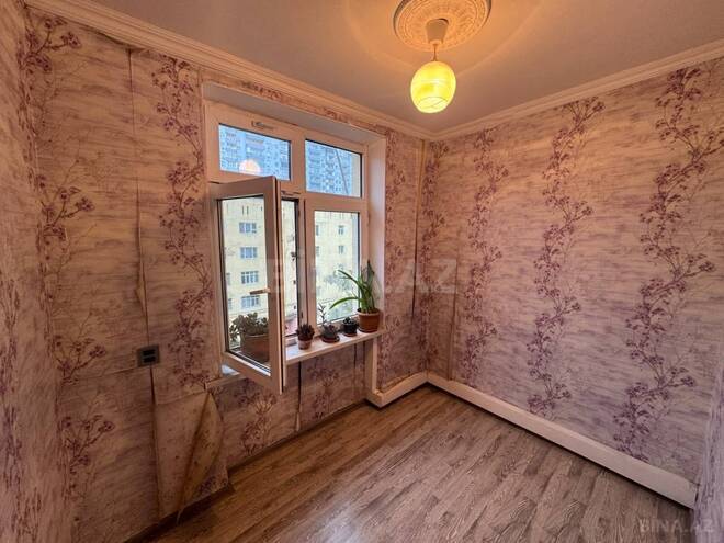 Продаётся 2-комн. вторичка 36 м², м. Кара Караев, photo 12 from 18