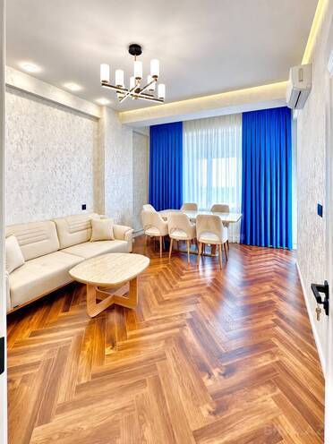 Satılır 2 otaqlı yeni tikili 70 m², Qara Qarayev m., photo 1 from 14