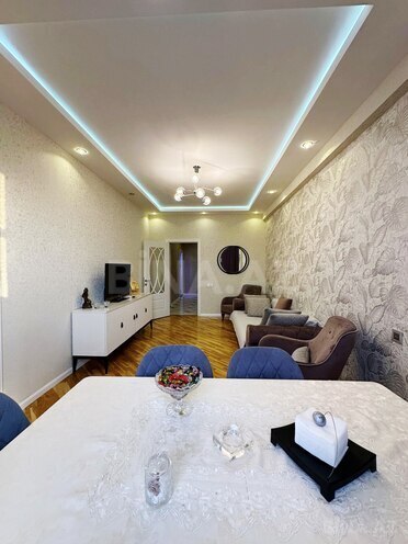 Продаётся 3-комн. новостройка 86 м², м. Нефтчиляр, photo 3 from 13