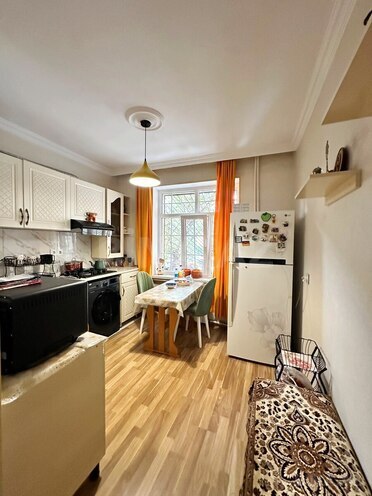 Продаётся 2-комн. вторичка 60 м², м. Халглар Достлугу, photo 6 from 12