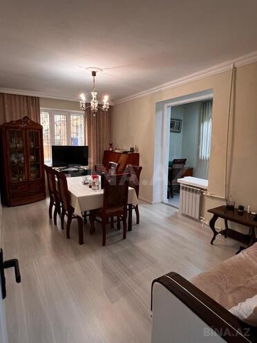 Satılır 3 otaqlı köhnə tikili 65 m², Memar Əcəmi m., photo 1 from 15