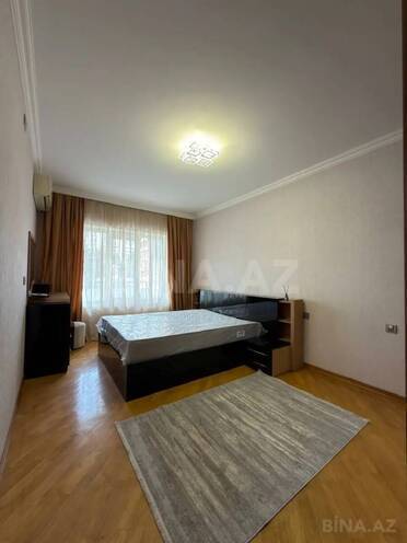 Продается 3-комн. вторичка 85 м², м. Ази Асланов, photo 4 from 11