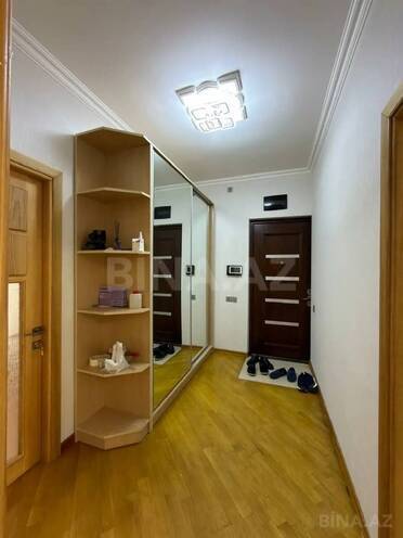 Продается 3-комн. вторичка 85 м², м. Ази Асланов, photo 7 from 11