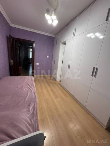Продается 3-комн. вторичка 75 м², м. Ази Асланов, photo 4 from 12