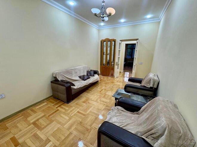 Сдается 3-комн. вторичка 69.4 м², м. Элмляр Академиясы, photo 17 from 21