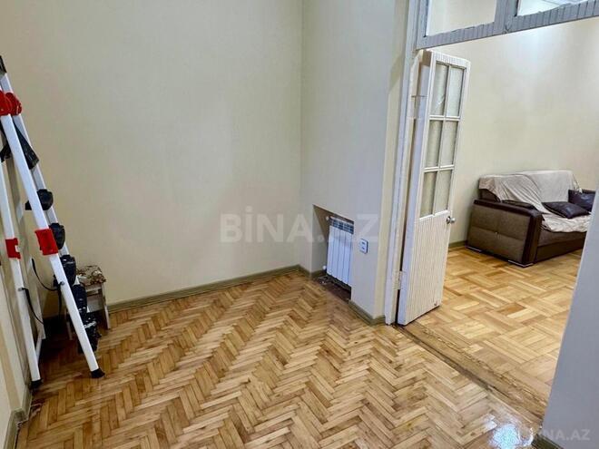 Сдается 3-комн. вторичка 69.4 м², м. Элмляр Академиясы, photo 18 from 21