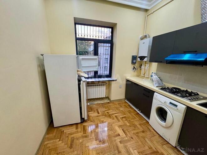 Сдается 3-комн. вторичка 69.4 м², м. Элмляр Академиясы, photo 8 from 21