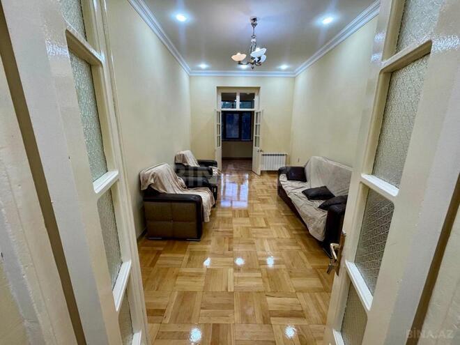 Сдается 3-комн. вторичка 69.4 м², м. Элмляр Академиясы, photo 11 from 21