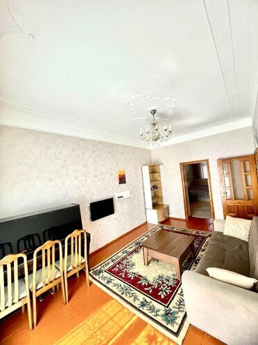 Продается 2-комн. вторичка 60 м², м. Нариман Нариманов, photo 3 from 18