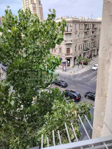 İcarəyə verilir 2 otaqlı köhnə tikili 90 m², Sahil m., photo 13 from 14