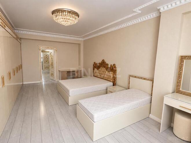 Сдаётся 3-комн. новостройка 234 м², м. Низами, photo 4 from 17