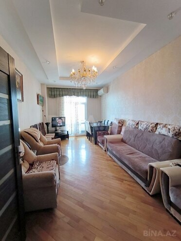 Продаётся 2-комн. новостройка 65 м², м. Ази Асланов, photo 1 from 13