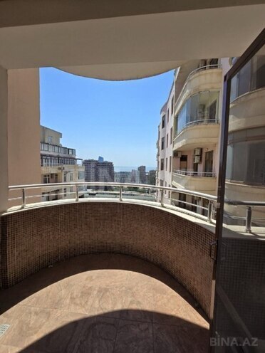 Satılır 3 otaqlı yeni tikili 165 m², 28 May m., photo 8 from 9