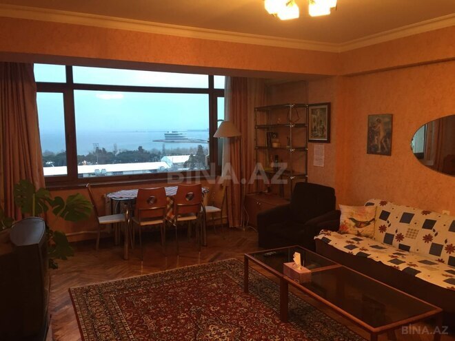 Satılır 2 otaqlı köhnə tikili 50 m², 28 May m., photo 6 from 12