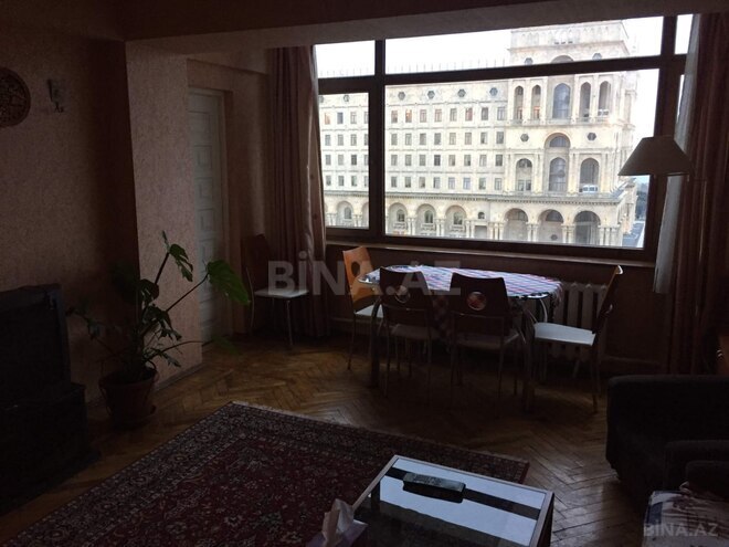 Satılır 2 otaqlı köhnə tikili 50 m², 28 May m., photo 5 from 12