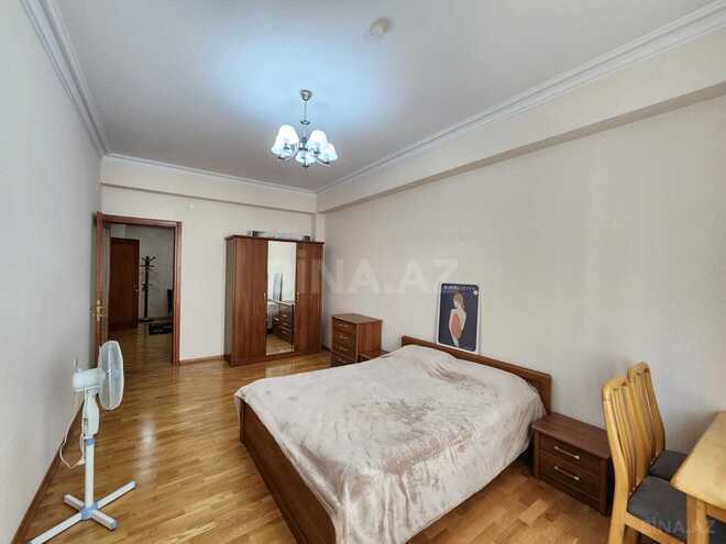 Сдается 3-комн. новостройка 140 м², м. Низами, photo 4 from 15