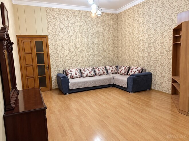 Сдается 3-комн. вторичка 100 м², м. Сахил, photo 3 from 8