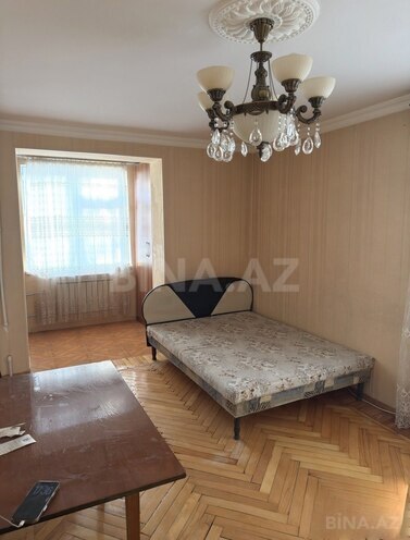 Продаётся 1-комн. вторичка 35 м², м. Нефтчиляр, photo 4 from 8