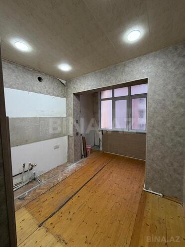 Satılır 4 otaqlı köhnə tikili 110 m², Qara Qarayev m., photo 14 from 20