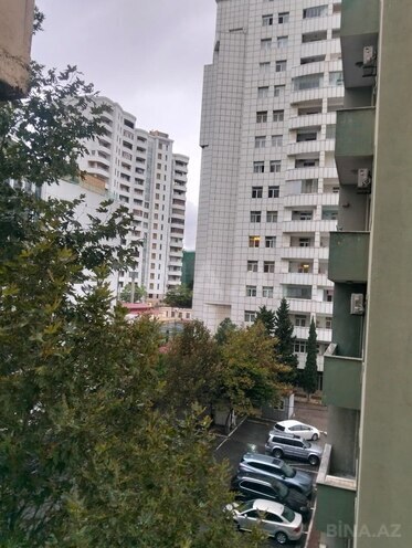 Satılır 2 otaqlı köhnə tikili 81 m², Elmlər Akademiyası m., photo 14 from 18