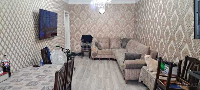Продаётся 2-комн. вторичка 45 м², м. Ази Асланов, photo 4 from 17