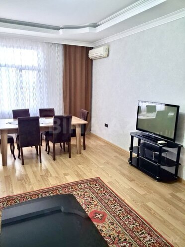 Сдается 2-комн. новостройка 100 м², м. Нариман Нариманов, photo 3 from 9