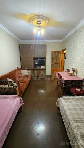 Продаётся 3-комн. вторичка 70 м², м. Ази Асланов, photo 6 from 17