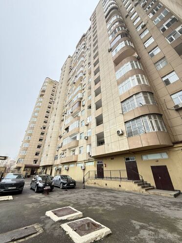 Продаётся 2-комн. новостройка 90 м², м. Иншаатчылар, photo 1 from 7