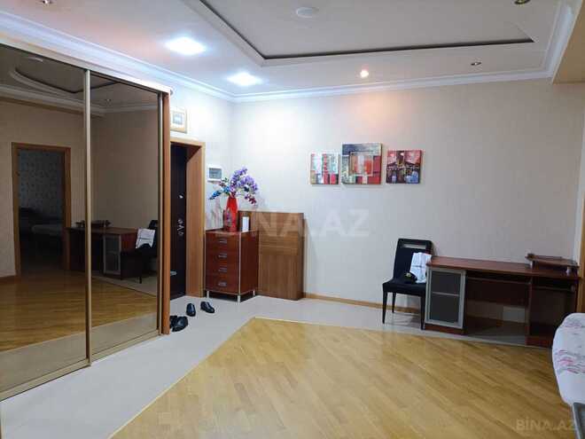 Сдается 3-комн. новостройка 160 м², м. Сахил, photo 12 from 16
