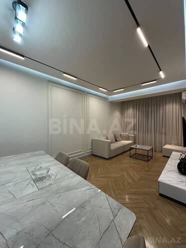 Satılır 2 otaqlı yeni tikili 94 m², 8 Noyabr m., photo 3 from 12