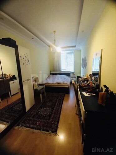 Satılır 3 otaqlı köhnə tikili 75 m², Yasamal r., photo 4 from 9