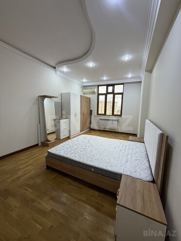 Сдается 2-комн. новостройка 85 м², м. Иншаатчылар, photo 1 from 12