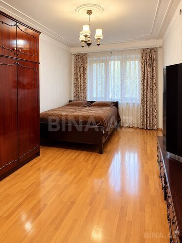 Продаётся 3-комн. вторичка 85 м², м. Насими, photo 1 from 10