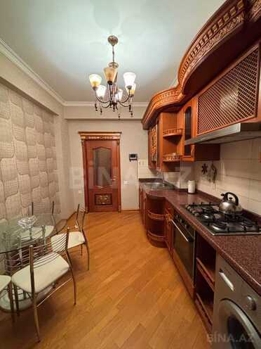 Сдается 3-комн. новостройка 120 м², м. Насими, photo 29 from 32