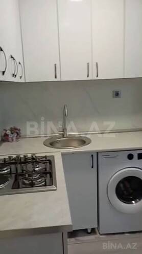 Продаётся 2-комн. вторичка 40 м², м. Ази Асланов, photo 3 from 10