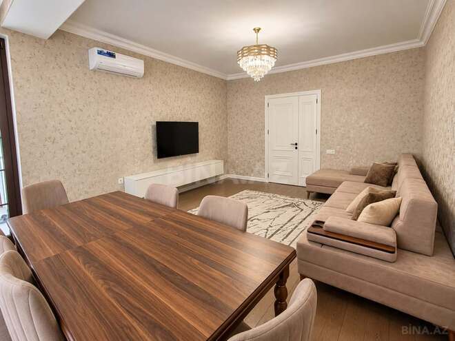 Сдается 3-комн. новостройка 110 м², м. Нефтчиляр, photo 1 from 14