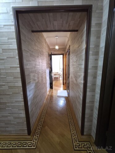 Satılır 4 otaqlı köhnə tikili 120 m², Bakıxanov q., photo 10 from 32