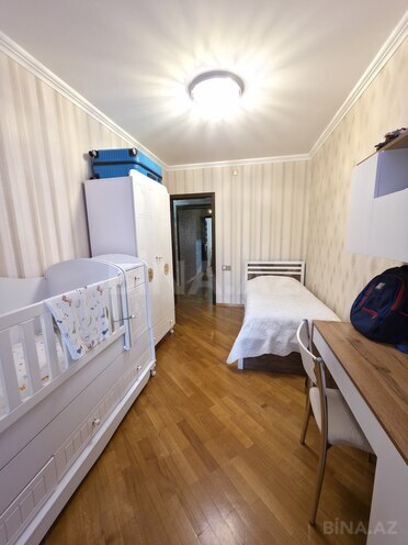 Satılır 4 otaqlı köhnə tikili 120 m², Bakıxanov q., photo 13 from 32