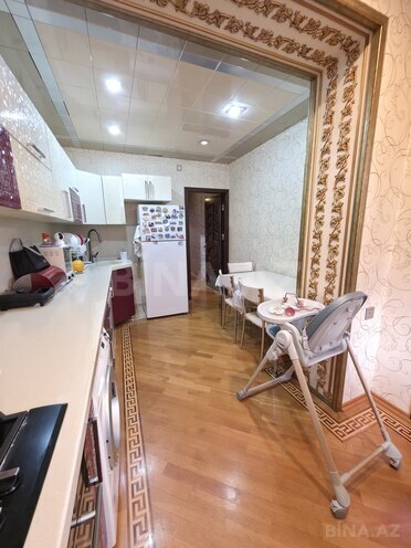 Satılır 4 otaqlı köhnə tikili 120 m², Bakıxanov q., photo 24 from 32