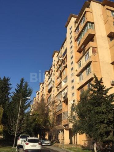 Satılır 3 otaqlı köhnə tikili 62 m², Xalqlar Dostluğu m., photo 1 from 15