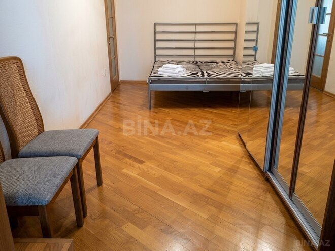 Satılır 4 otaqlı köhnə tikili 102 m², Nərimanov r., photo 7 from 16