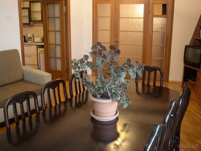 Satılır 4 otaqlı köhnə tikili 102 m², Nərimanov r., photo 5 from 16