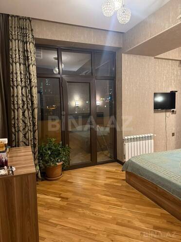 Продаётся 2-комн. новостройка 92 м², м. Элмляр Академиясы, photo 5 from 9