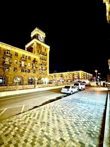 Продается 2-комн. вторичка 60 м², м. Нариман Нариманов, photo 1 from 20