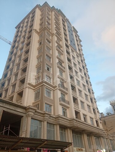 Продается 2-комн. новостройка 68 м², м. Нариман Нариманов, photo 1 from 14
